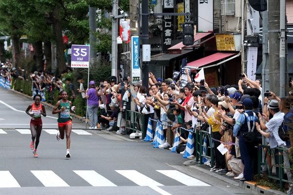 Day two round-up: Jepchirchir wins marathon thriller in Tokyo | News | Tokyo 25