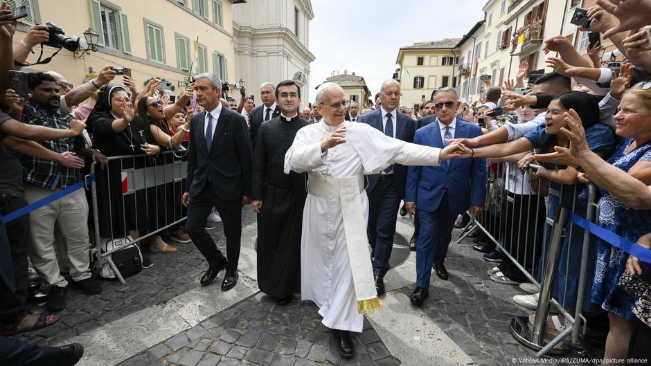 Pope Leo turns 70 and remains an enigma – DW – 09/13/2025