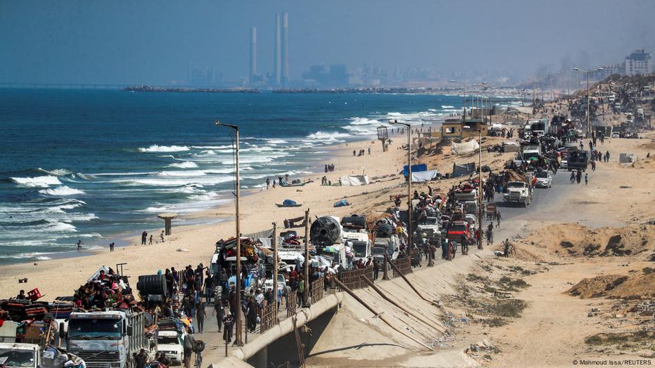 EU proposes Israel sanctions over Gaza – DW – 09/17/2025