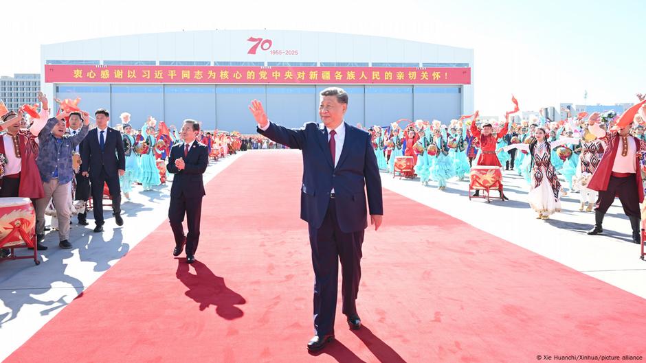 Xi celebrates in Xinjiang amid surveillance and repression – DW – 09/26/2025
