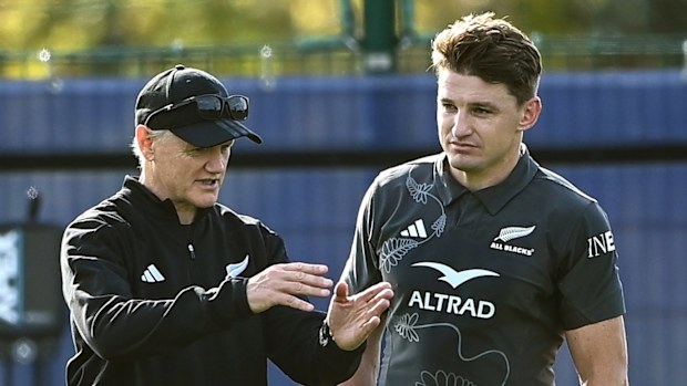 Joe Schmidt and Beauden Barrett during a New Zealand training session in Paris.
