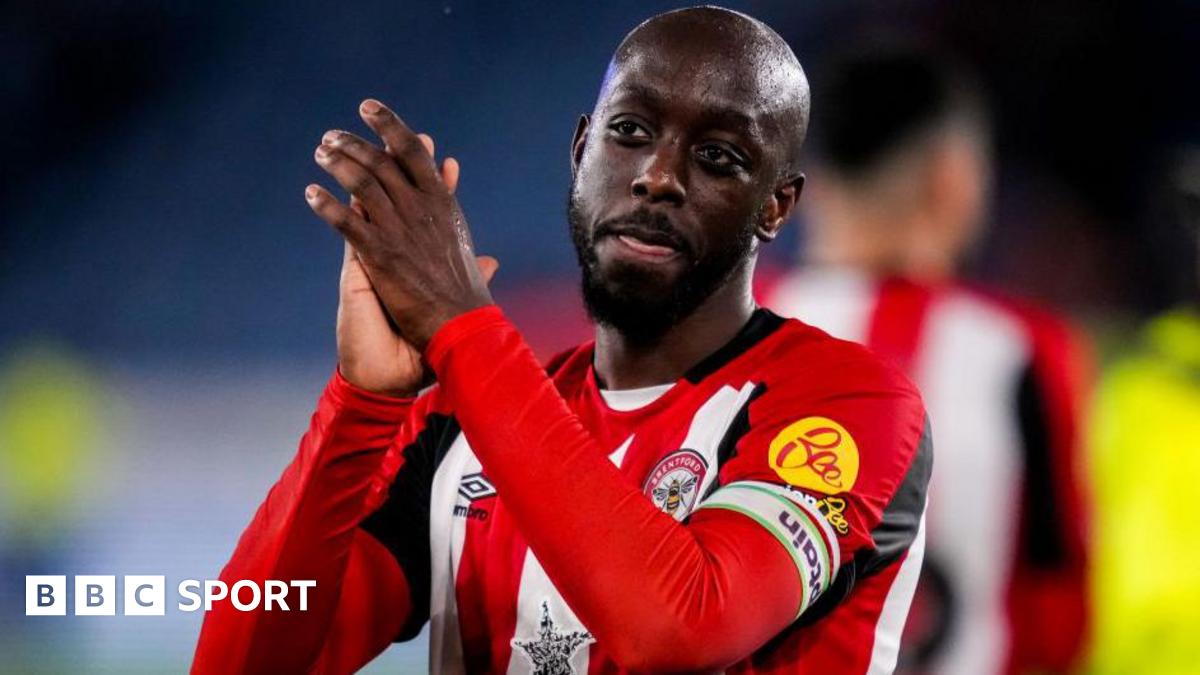 Yoane Wissa applauds Brentford fans