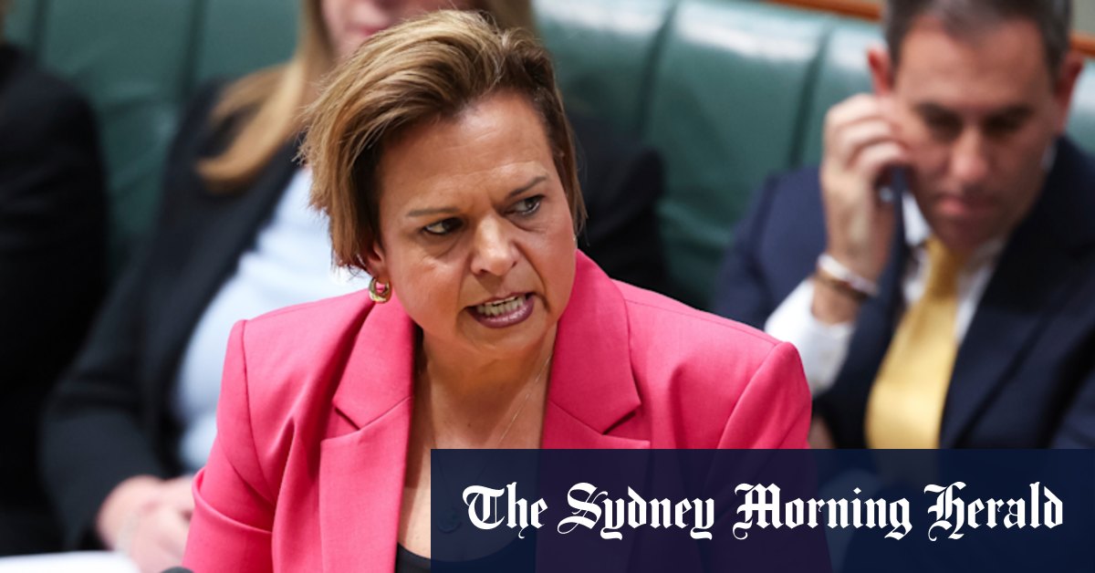 Robo-debt class action settlement to total $475m in compensation for victims