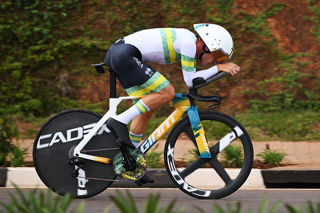 KIGALI, RWANDA - SEPTEMBER 21: Luke Plapp of Team Australia competes during 98th UCI Cycling World Championships Kigali 2025 - Men Elite Individual Time Trial a 40.6km race from Kigali to Kigali on September 21, 2025 in Kigali, Rwanda. (Photo by Dario Belingheri/Getty Images)