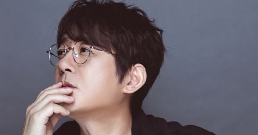 Shin Seung-hoon unveils double title tracks for 12th album - 조선일보