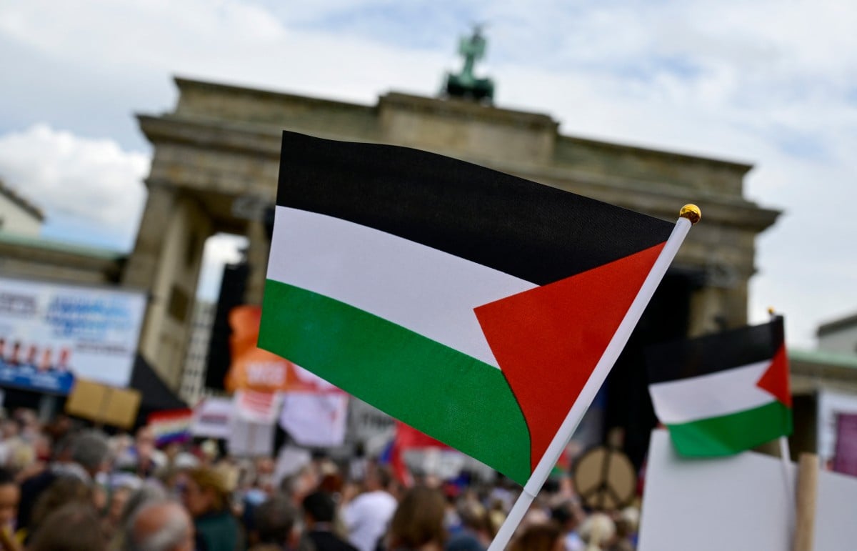 Thousands of anti-Israel demonstrators in Berlin protest against 'Gaza genocide'