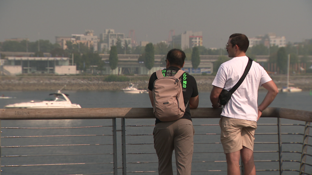 Metro Vancouver air quality worsens due to smoke: meteorologist
