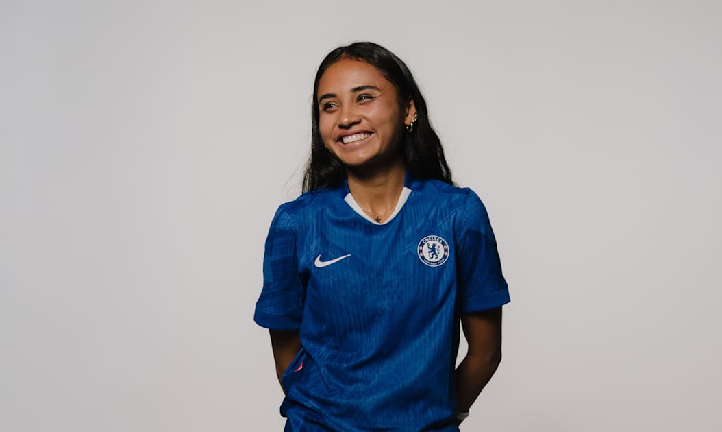 Chelsea sign Alyssa Thompson! | News | Official Site