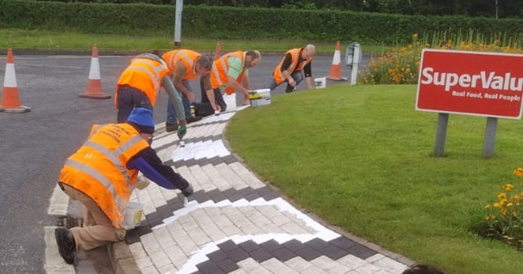 Exhausted Tidy Towns volunteers halt street cleans in Buncrana