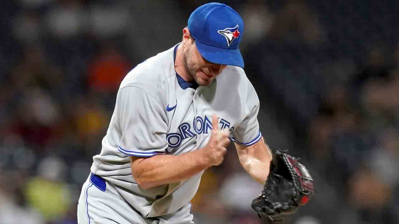 'Haymaker to the face': Blue Jays' Scherzer can't escape first inning vs. Royals