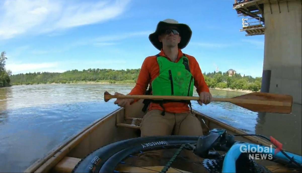 Click to play video: 'Edmonton’s Dr.  Darren Markland on biking and canoeing to work'