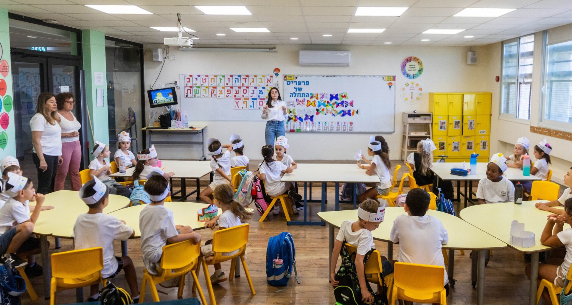 Israel has 2nd-most crowded classrooms, but pupils get above average hours -- OECD