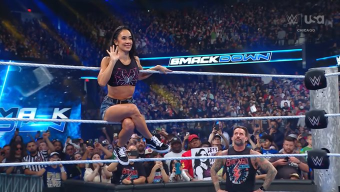 WWE News: AJ Lee signs new WWE contract