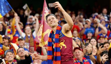 Lion played with injuries, heading for multiple surgeries