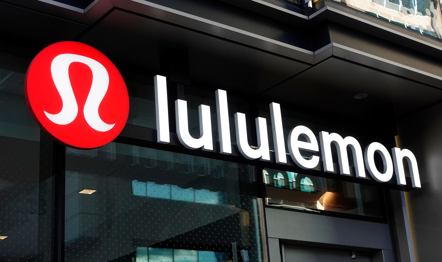 Lululemon Cuts Its Outlook as Sales Slow and Tariffs Squeeze Profits. Its Stock Is Plunging