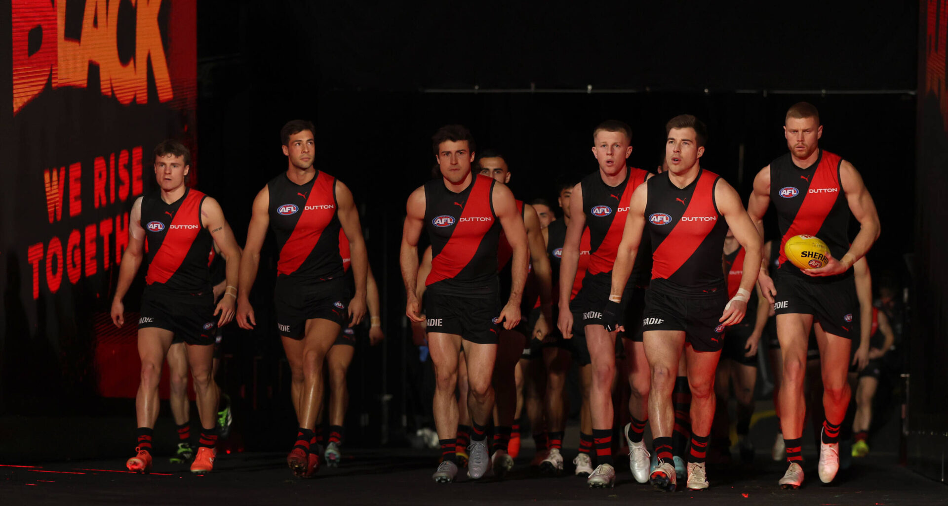 Essendon appears 'more fragmented and broken' than during drugs saga