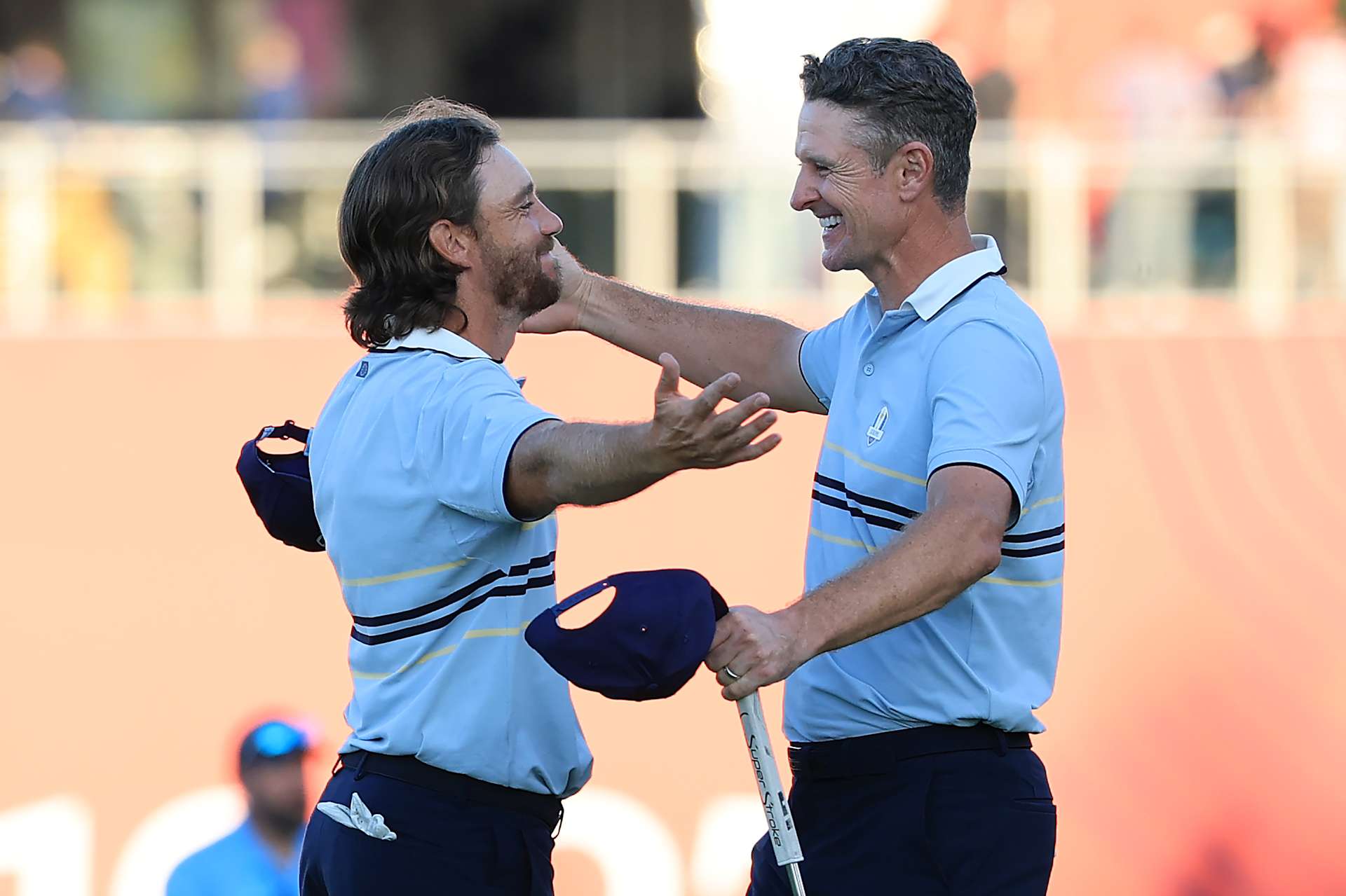 FARMINGDALE, NEW YORK - SEPTEMBER 26:   Tommy Fleetwood of Europe celebrates with Justin Rose on the 18th green during the Friday afternoon four-ball matches of the 2025 Ryder Cup at Black Course at Bethpage State Park Golf Course on September 26, 2025 in Farmingdale, New York. (Photo by David Cannon/Getty Images)