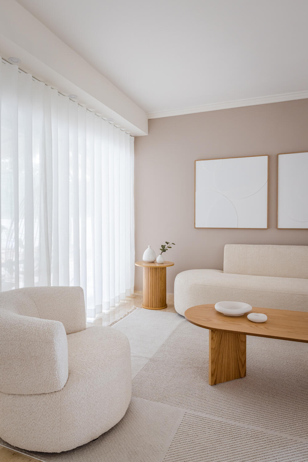 ספה בהירה מאוד