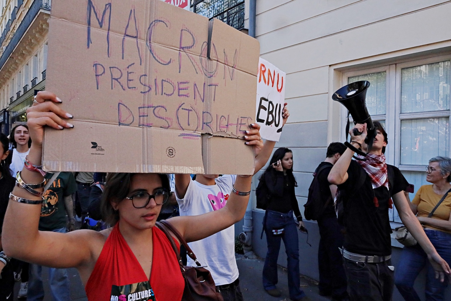 'Tax the rich': Hundreds of thousands in France protest austerity