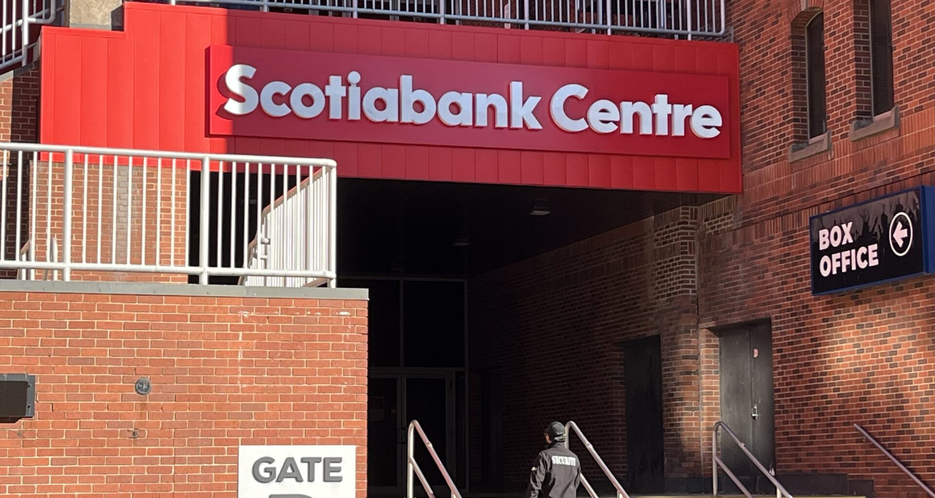 There's no audience at the Davis Cup in order to protect Israeli players' fee-fees