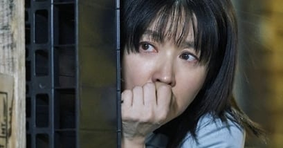 Lee Young-ae's Eunsu risks all for husband's treatment funds - 조선일보