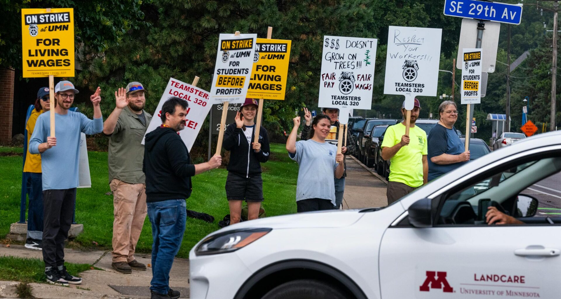 U of M workers picket across the state as Teamsters strike continues