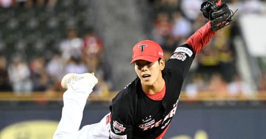 Hong Won-bin Retires After Debut for Overseas Study - 조선일보