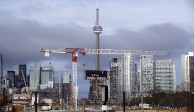 Toronto’s condo market downturn may not crash like it did in the 1990s, report says - CTV News