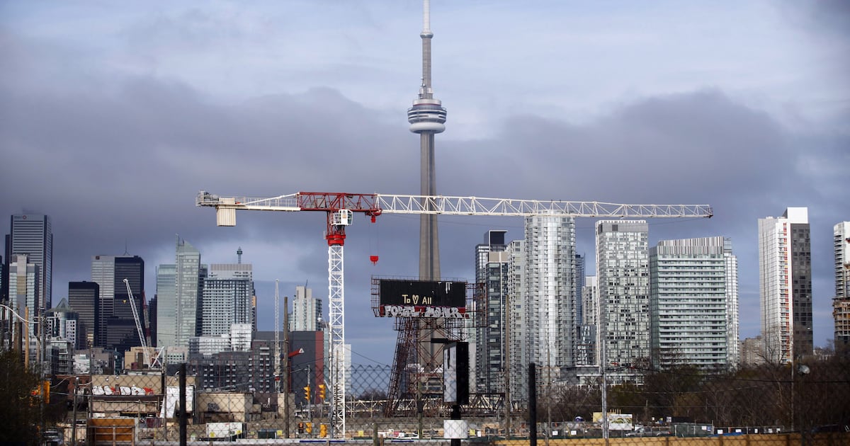 Toronto’s condo market downturn may not crash like it did in the 1990s, report says - CTV News