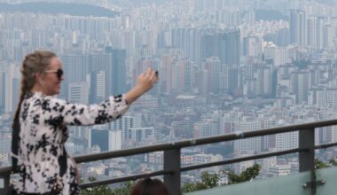 Foreign homeowners surge 20% despite Yoon Suk-yeol's anti-speculation pledge - 조선일보