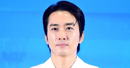 Exclusive: Song Seung-heon Cancels Interview After Mother's Passing - 조선일보