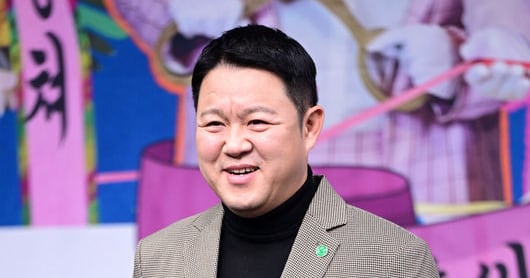 Kim Koo-ra Shares 'Dry' Reaction to Late-in-Life Second Child - 조선일보