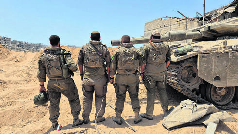 Inside Gaza, Israeli tank crew battles Hamas terrorists and builds unity