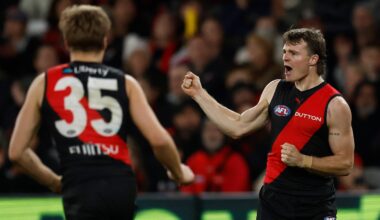 Devils sign ex-Bombers forward as first recruit