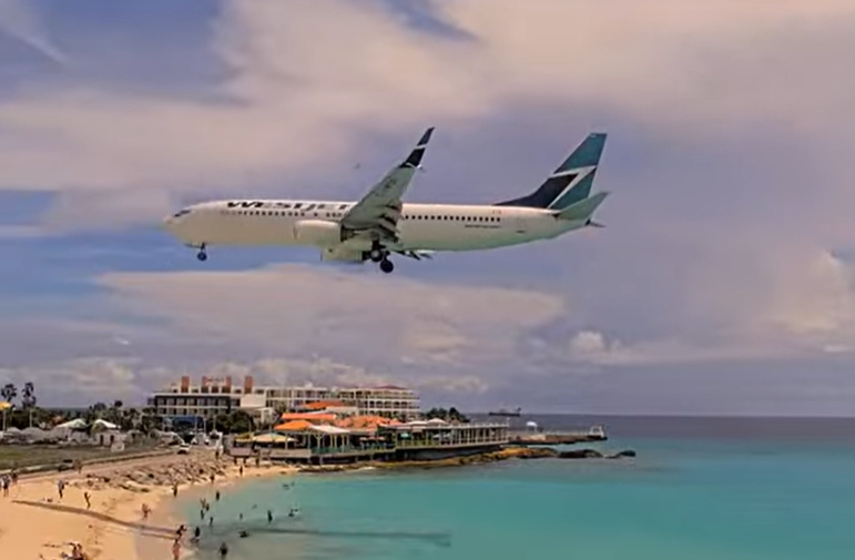 WestJet flight from Toronto experiences hard landing