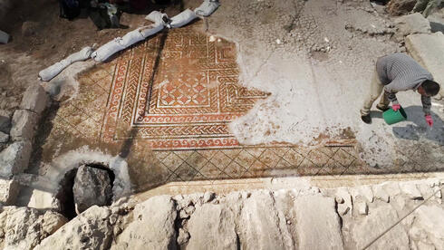 Archaeologists uncover 1,600-year-old Samaritan agricultural estate in central Israel