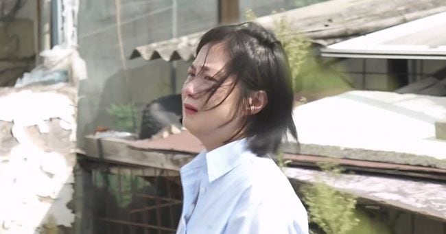 Park Na-rae Breaks Down Cleaning Late Grandparents' Home on 'I Live Alone' - 조선일보