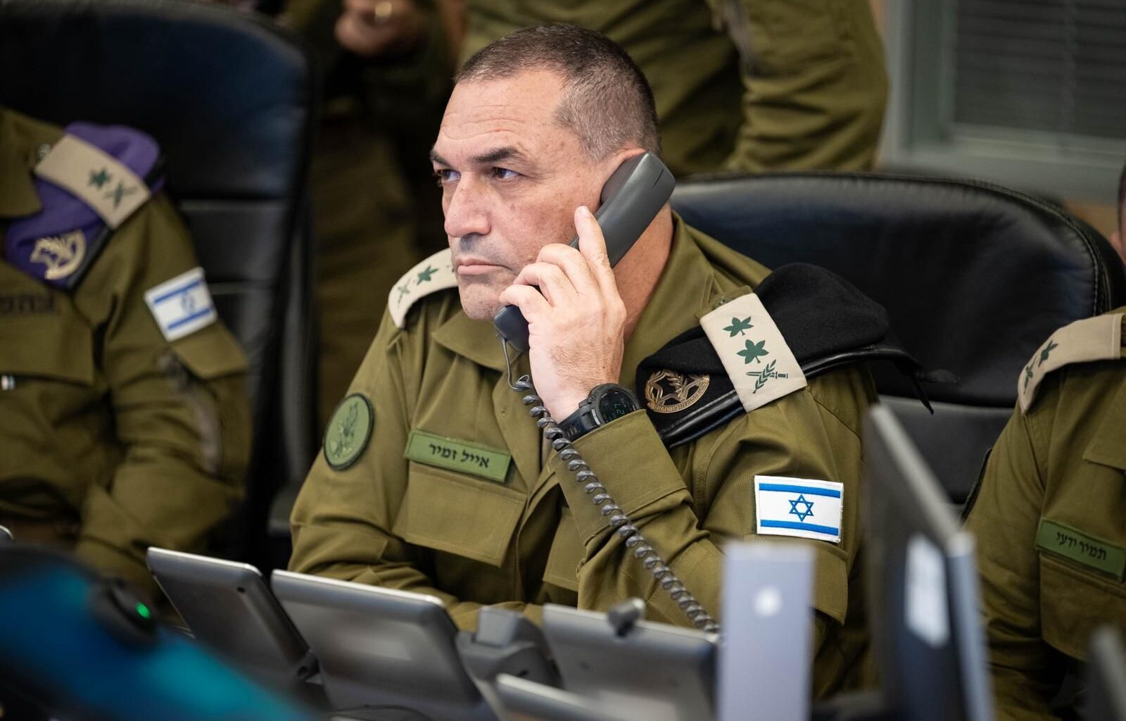 IDF chief reportedly yells at cabinet ministers to take the hostage release deal