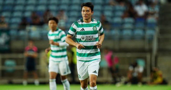 Tsrbena Zvezda, Celtic Draw in Korean Derby - 조선일보