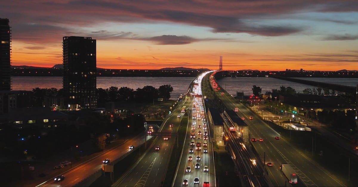 Truckers protest across Quebec to call for stricter enforcement of regulations - CTV News