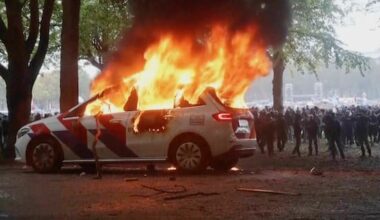 Violence erupts at right-wing demonstration in the Netherlands