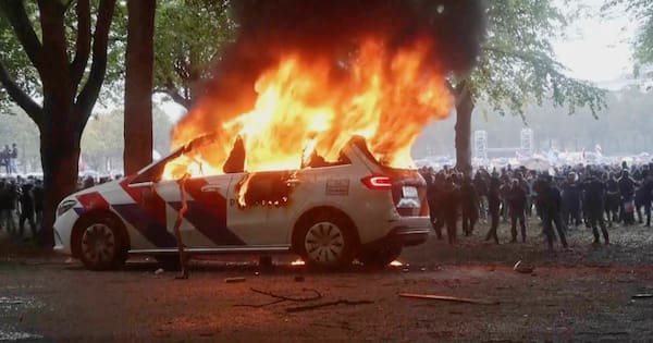 Violence erupts at right-wing demonstration in the Netherlands