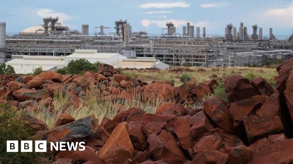 One of Australia's largest gas projects extended until 2070