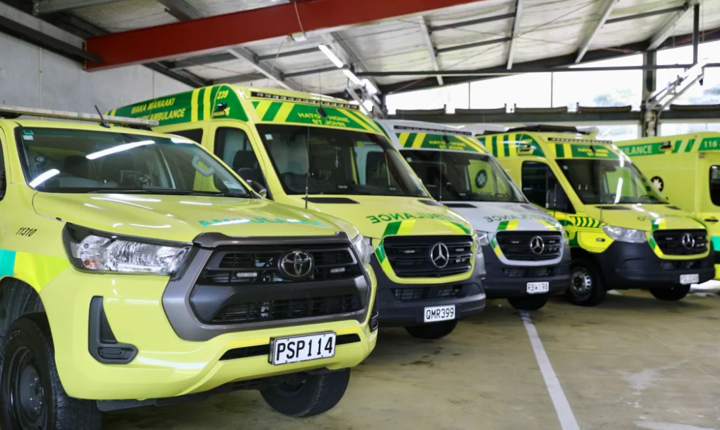 Son's desperate drive after ambulance delay