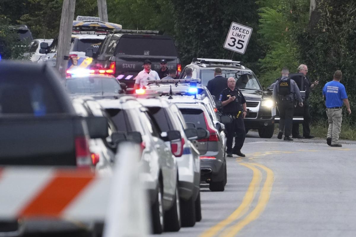 Five cops shot, three dead, in Pennsylvania
