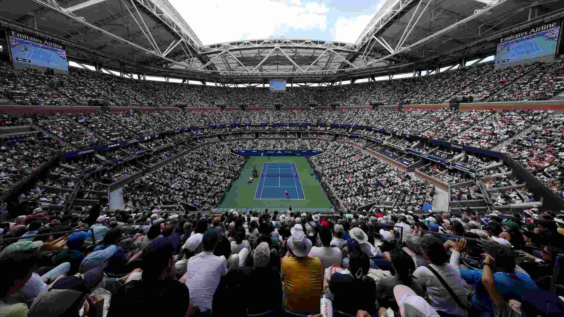 Jannik Sinner will take on Carlos Alcaraz in the US Open final on Sunday (file photo). 