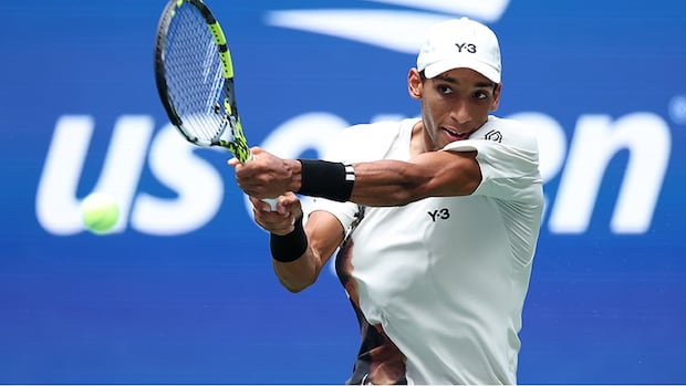 Auger-Aliassime upends 3rd top-15 player to reach U.S. Open semifinals