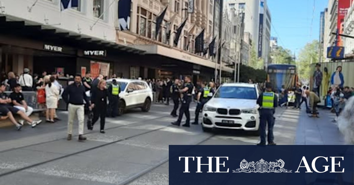 Bourke Street Mall police chase ends in multiple arrests; woman taken to hospital after chase through Melbourne
