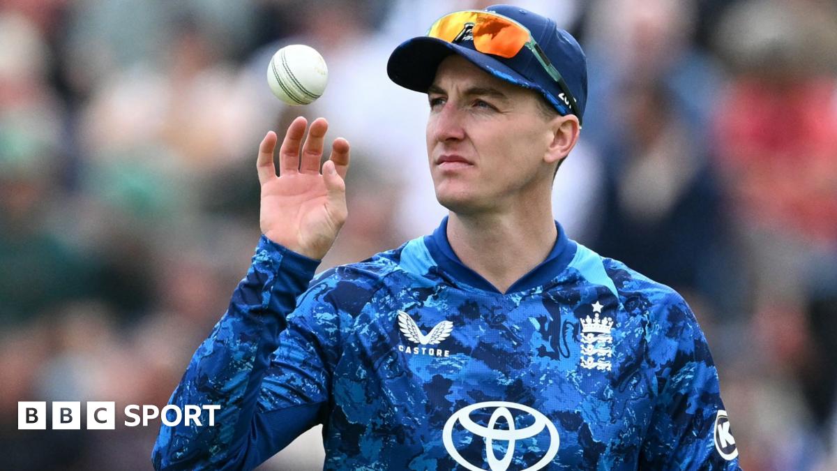 Great Britain's Lando Norris driving the McLaren MCL39 Mercedes on track during practice ahead of the F1 Grand Prix of Netherlands at Circuit Zandvoort. Photo by Alastair Staley