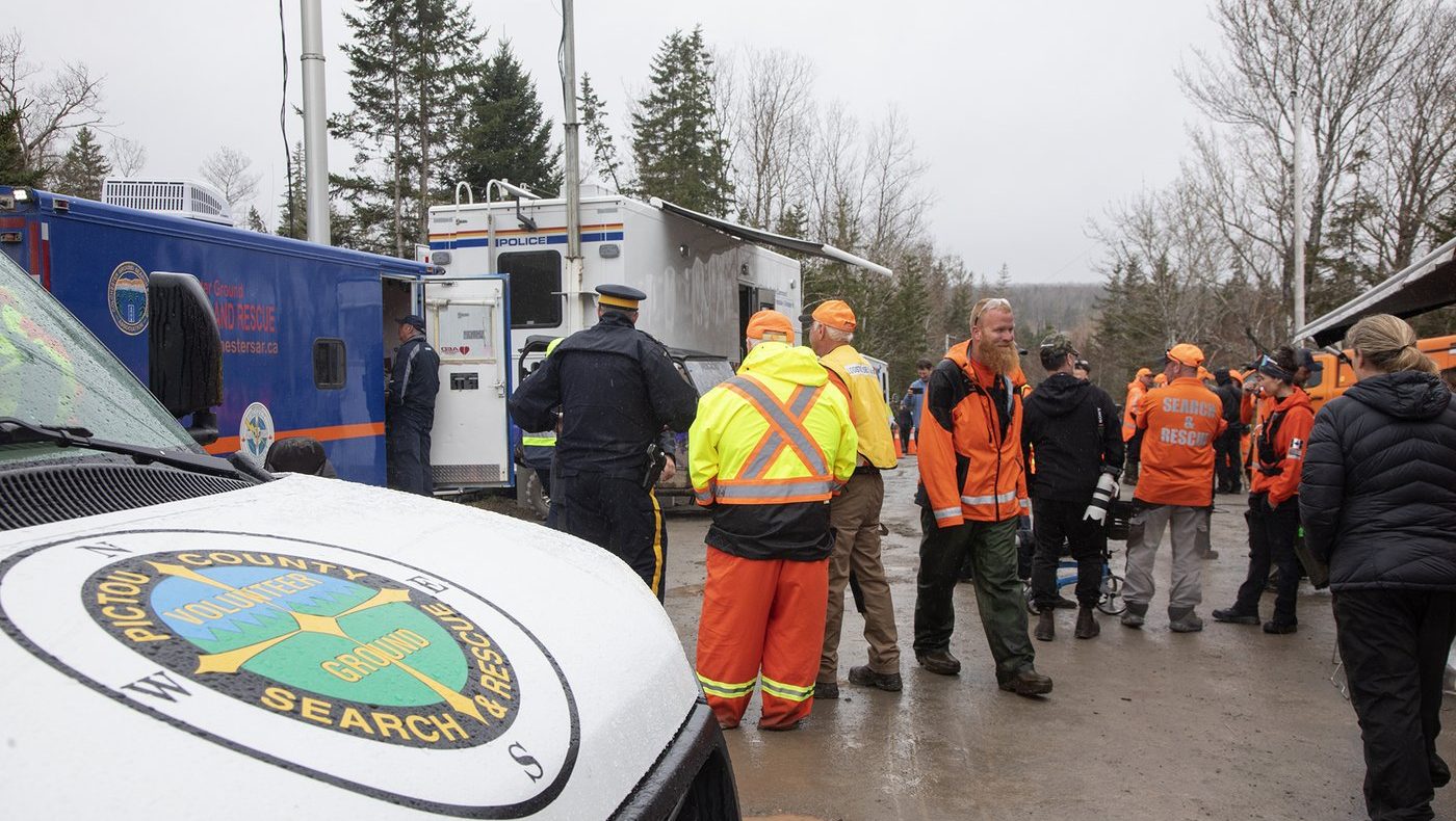 Search for missing Nova Scotia children to resume with cadaver dog teams